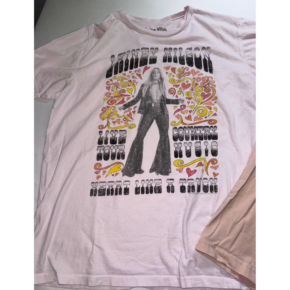Lainey Wilson T-Shirt Bundle Women L/M Pink Bell Bottom Country Graphic Tee - Picture 2 of 10